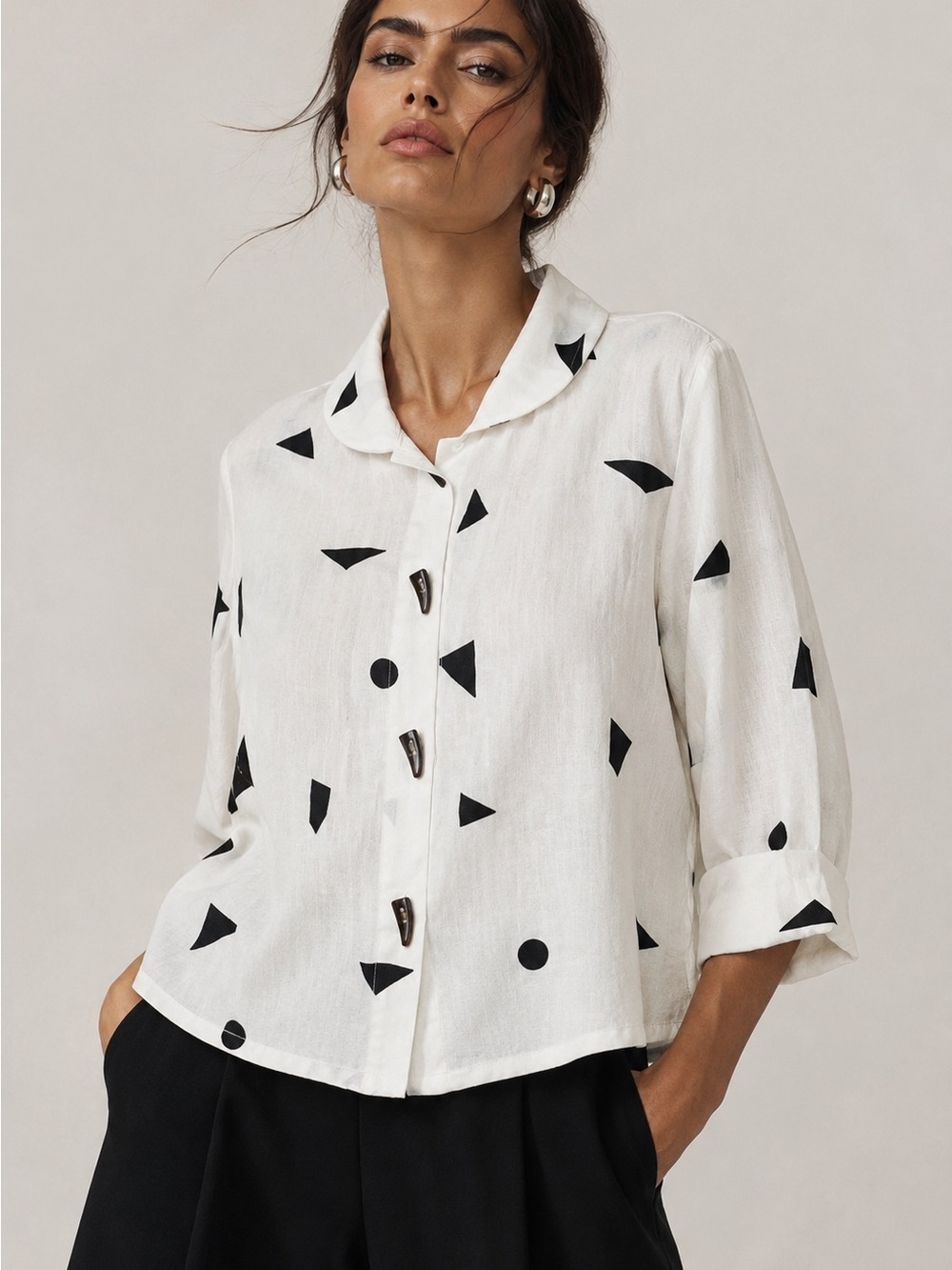 100% Linen Abstract Geometric Button Front Blouse White Black side pockets S